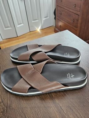 Aquatalia Men's Brown Crisscross Slide Sandals with Black Footbed - ITALY. 11.